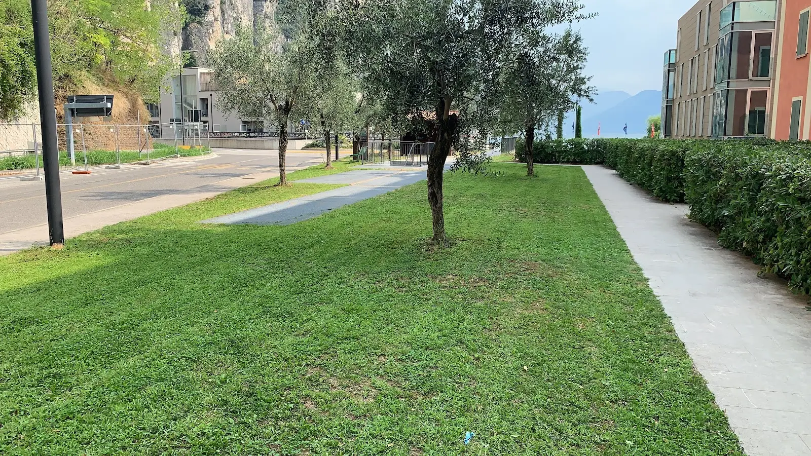 Vele sul lago